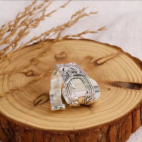Vintage Style 925 Silver Plated Spoon Ring Floral Adjustable - Picture 4 of 6